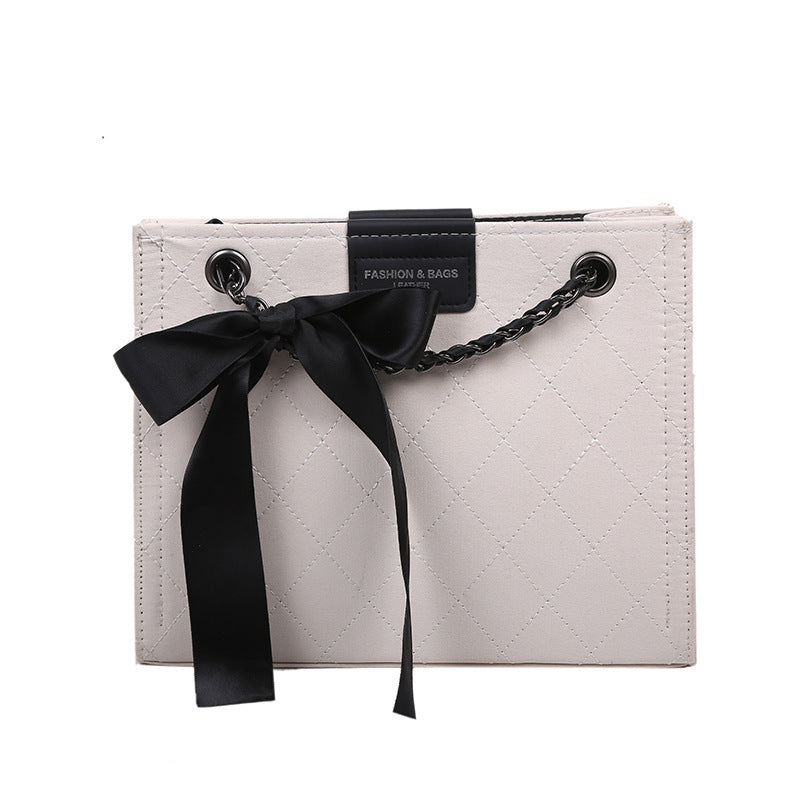 Elegant Quilted Chain Tote Bag