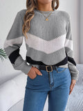 Casual sweater with wide sleeves