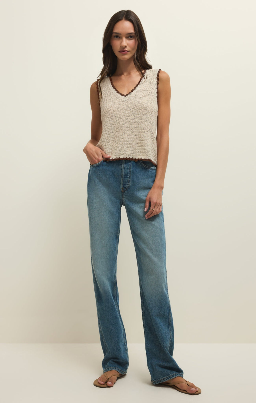 Débardeur Yessenia Whipstitch – Haut en maille sans manches à col en V avec bordure contrastée pour femme