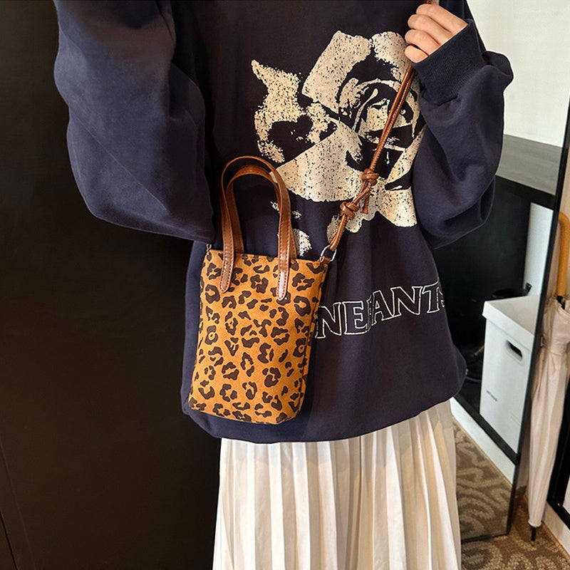 Retro Leopard Print Crossbody Bag